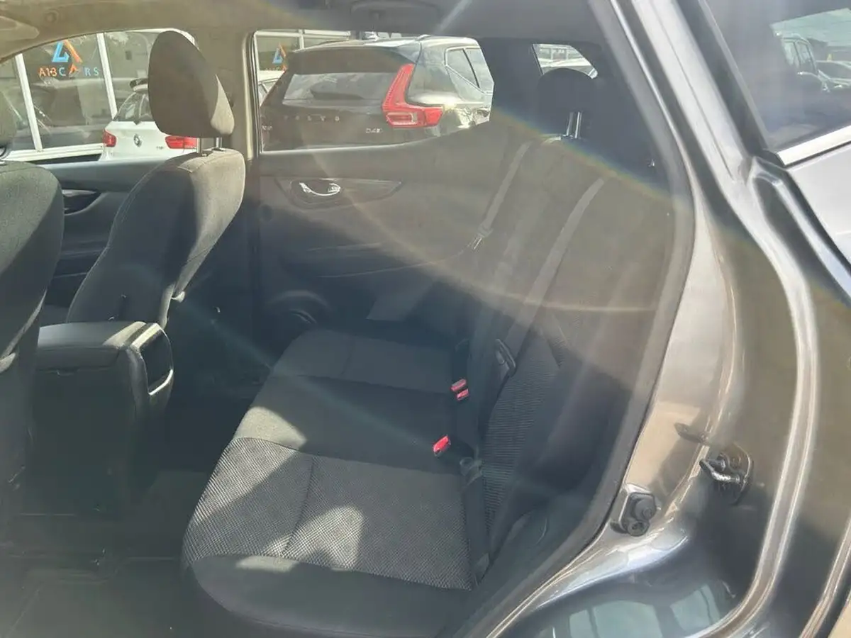 2015-nissan-qashqai-15dci-n-tec-big-15