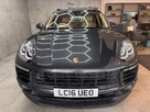 2016-porsche-macan-20-small-6