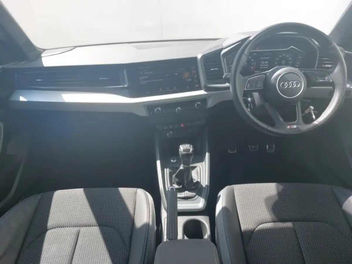 2022-audi-a1-10-30-tfsi-s-line-big-2