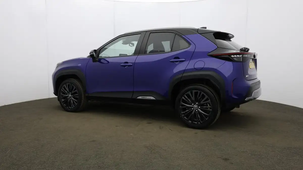 2022-toyota-yaris-cross-15-vvt-i-dynamic-big-66