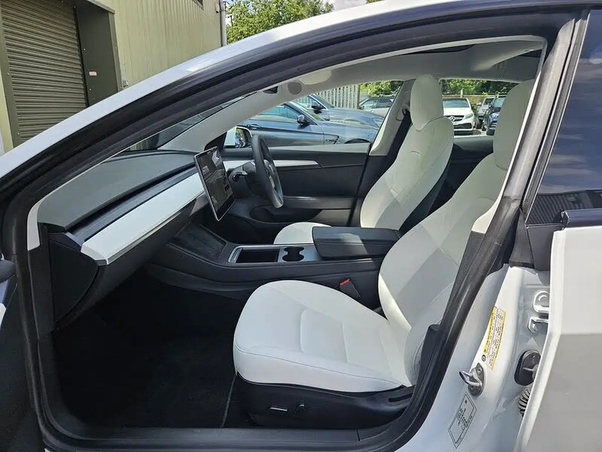 2021-tesla-model-3-e-standard-plus-big-14