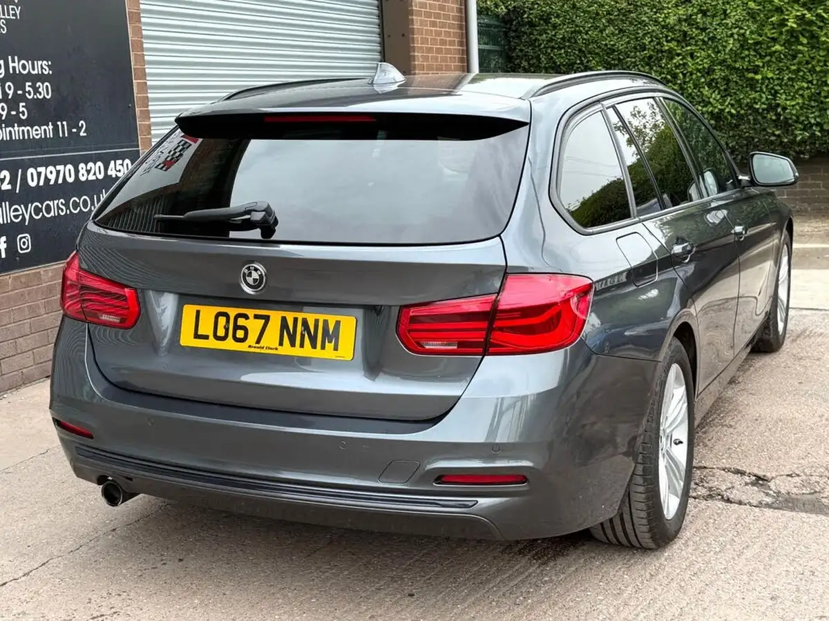 2017-bmw-3-series-15-318i-sport-touring-5d-auto-big-76