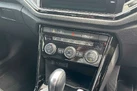 2021-volkswagen-t-roc-20-tsi-r-small-23