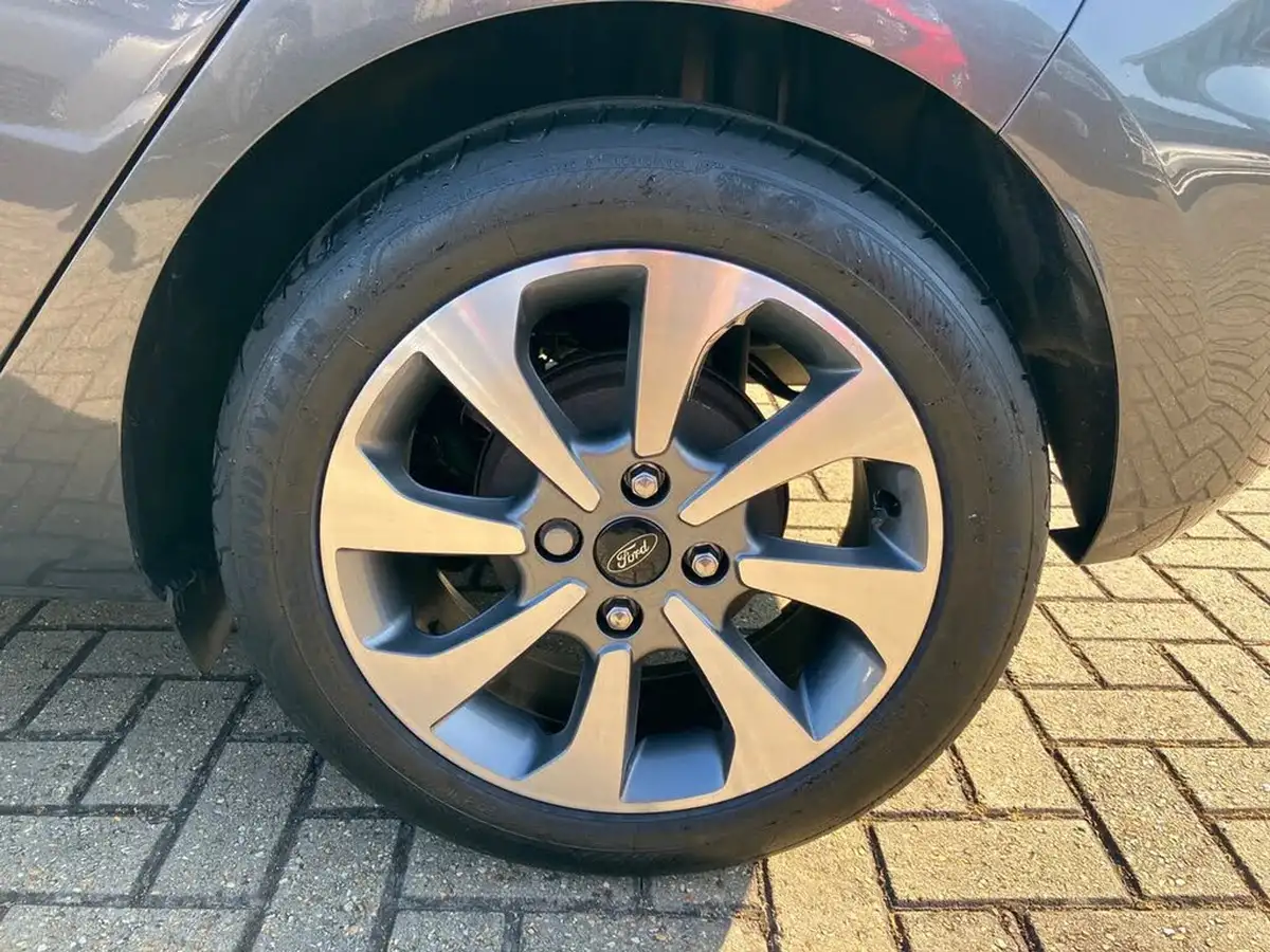2021-ford-fiesta-10t-trend-100ps-5d-big-7