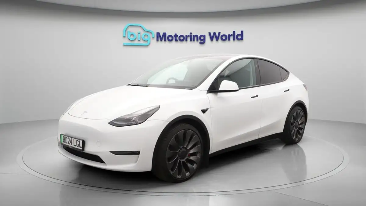 2024-tesla-model-y-e-performance-big-3