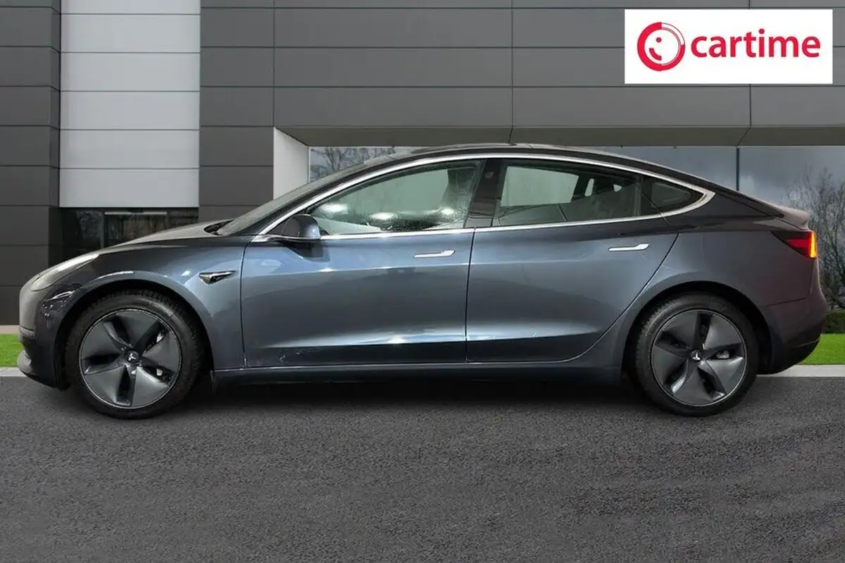 2020-tesla-model-3-e-long-range-big-2