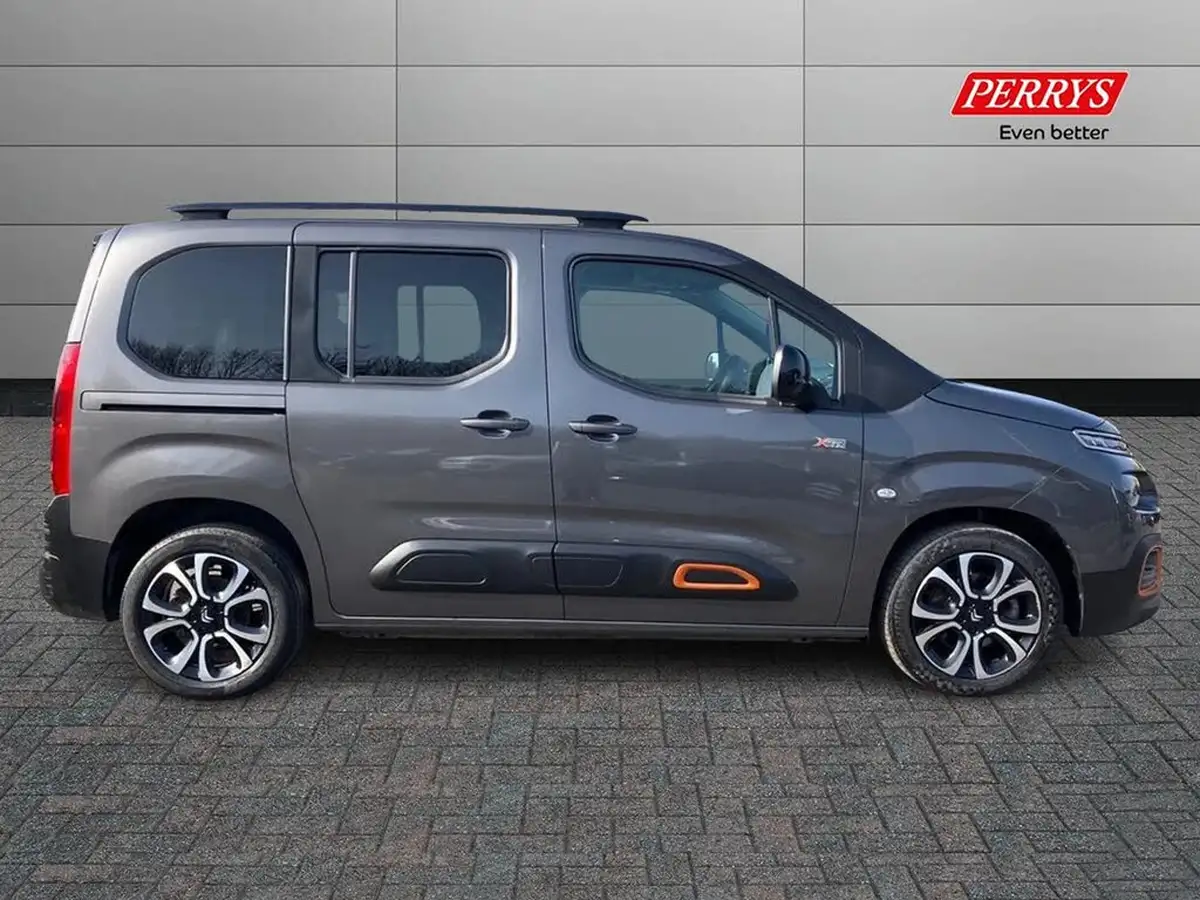 2023-citroen-berlingo-e-flair-xtr-m-size-big-2