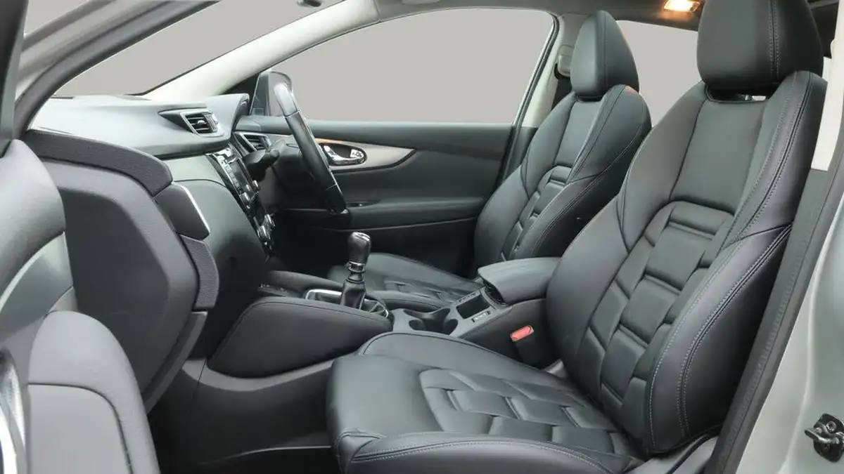 2021-nissan-qashqai-13-dig-t-n-motion-140ps-big-14