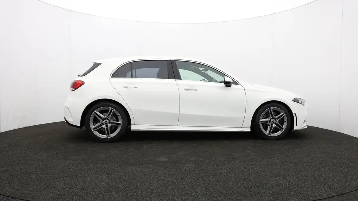2019-mercedes-benz-a-class-20-a220-amg-line-hatchback-5d-big-41