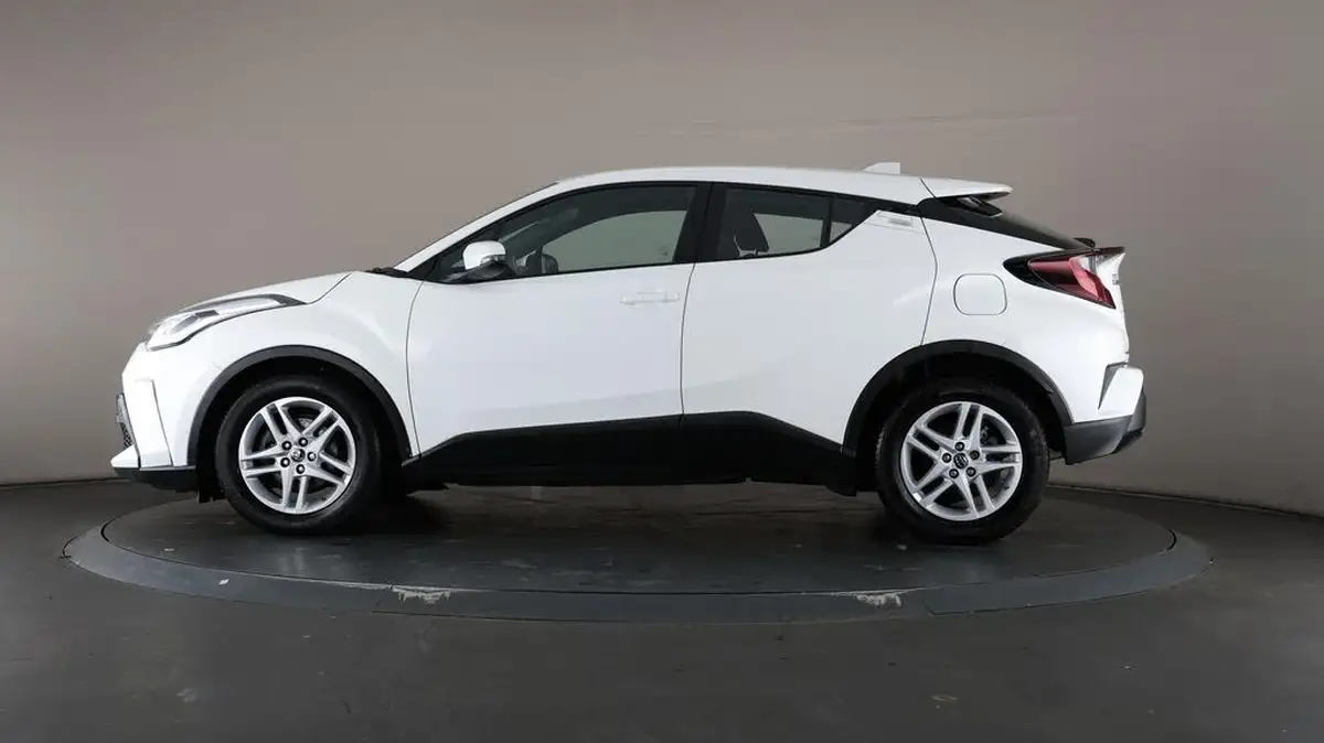 2023-toyota-c-hr-18-vvt-i-icon-120bhp-big-38