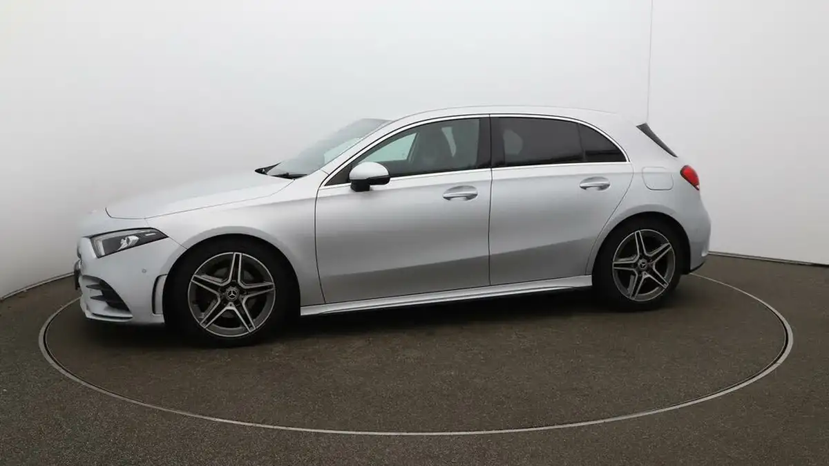 2020-mercedes-benz-a-class-20d-a200d-amg-line-executive-hatchback-5d-big-65