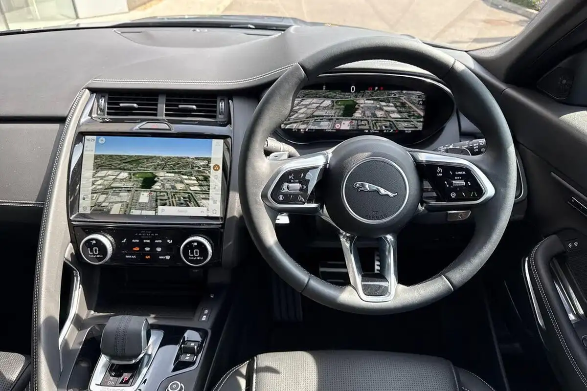 2024-jaguar-e-pace-20-d200-r-dynamic-se-black-big-18