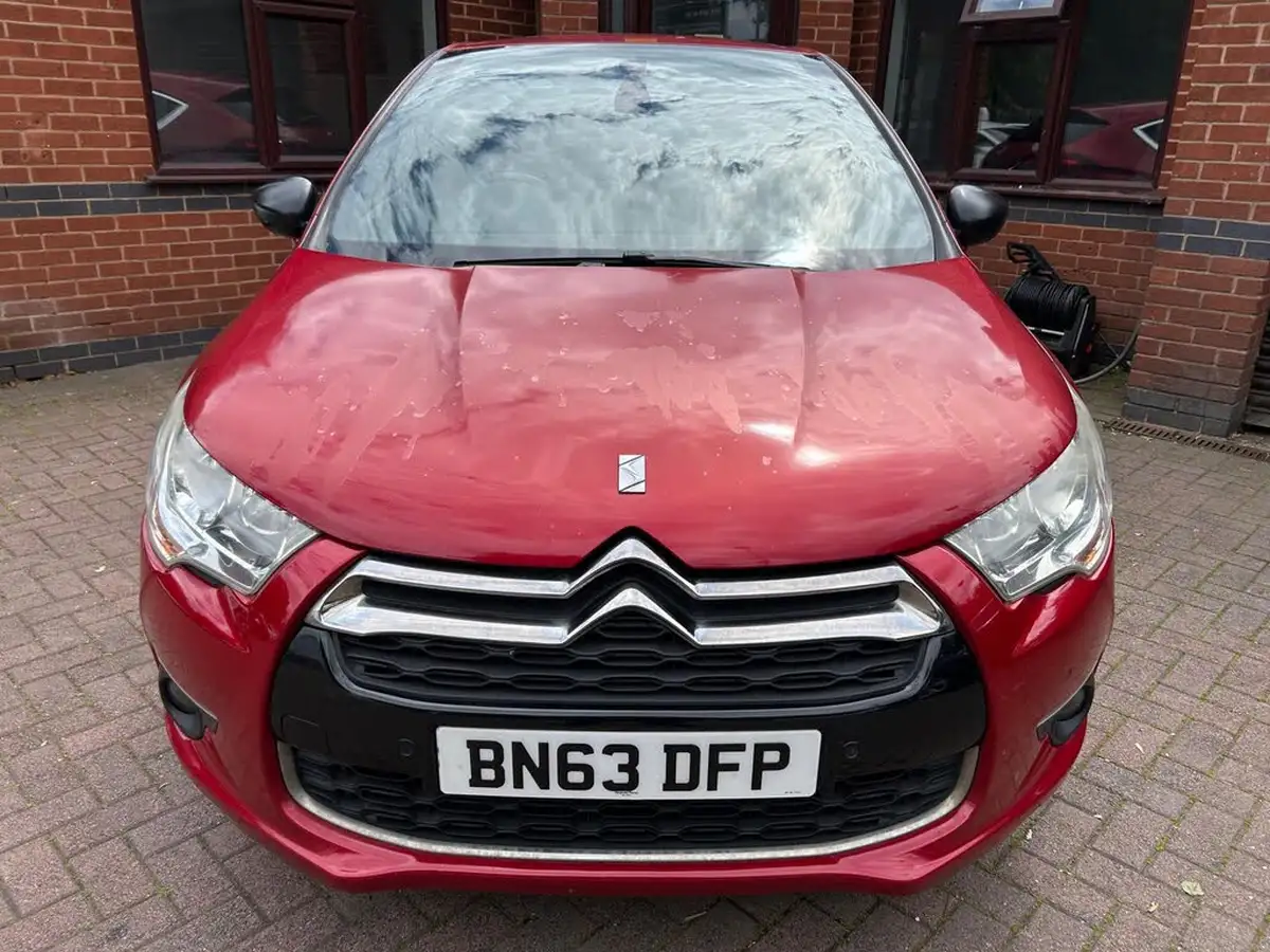 2013-citroen-ds4-20hdi-dsport-big-2