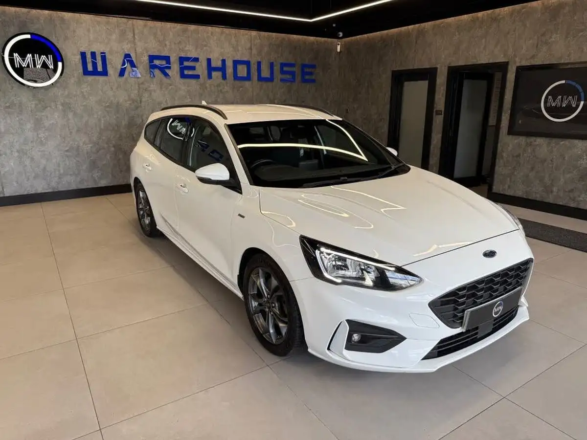 2019-ford-focus-15t-st-line-estate-big-10