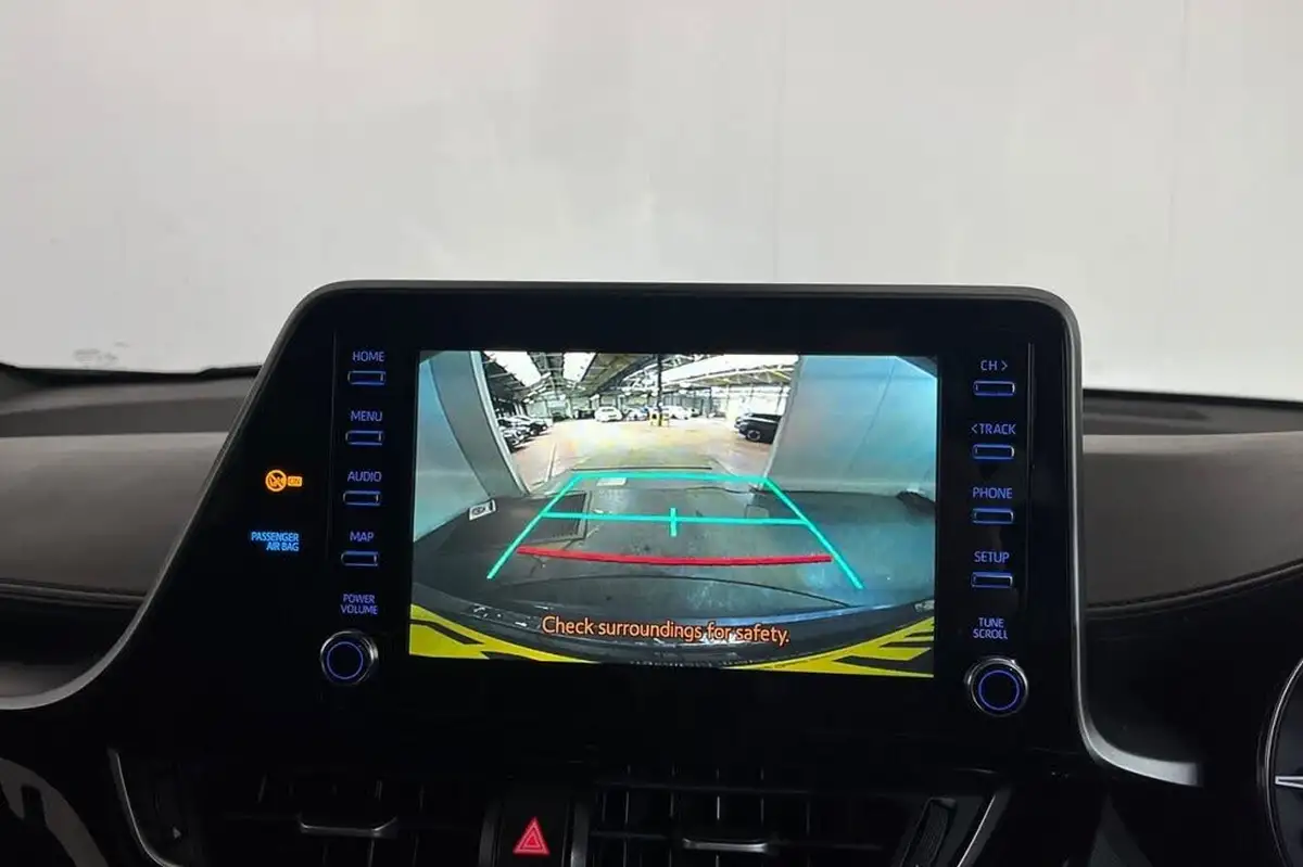 2021-toyota-c-hr-18-vvt-i-gr-sport-big-19