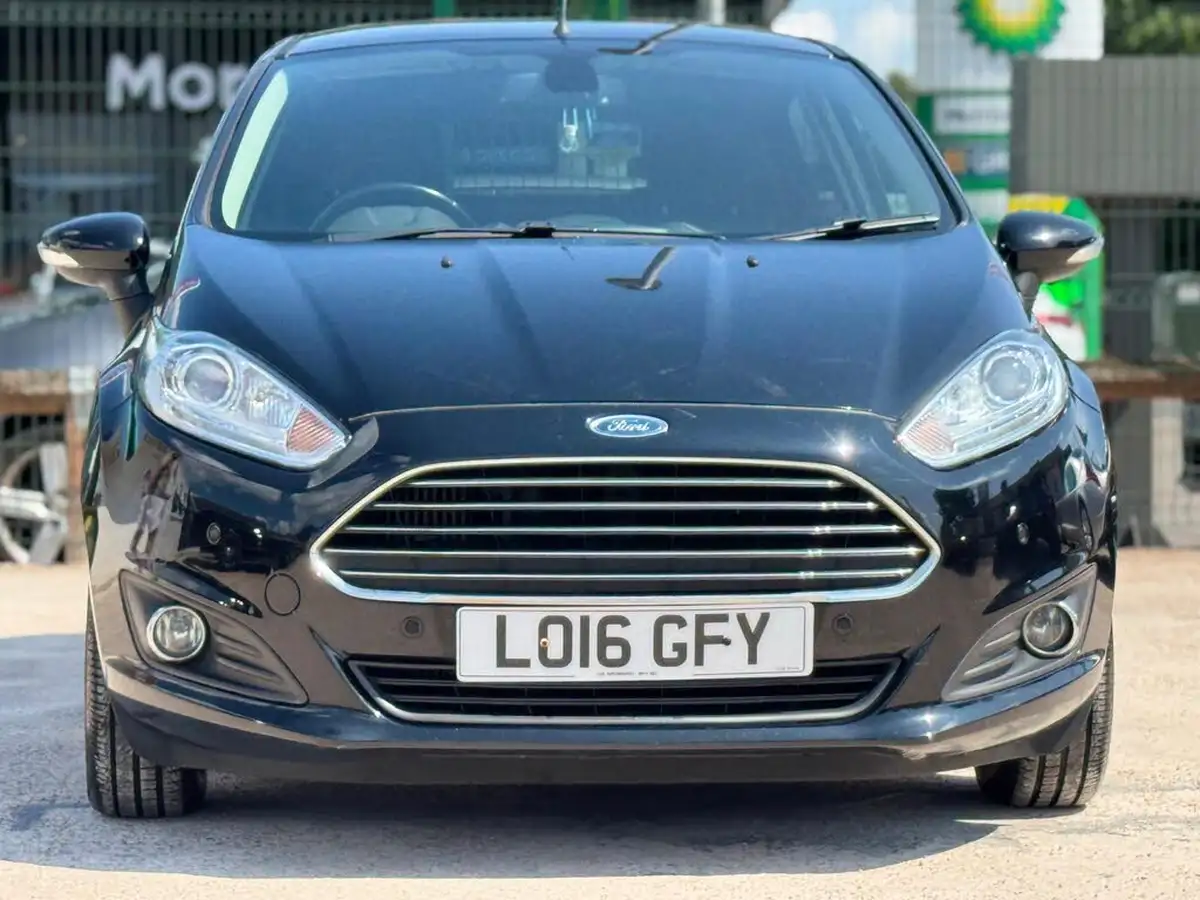2016-ford-fiesta-15tdci-titanium-econetic-5d-big-1