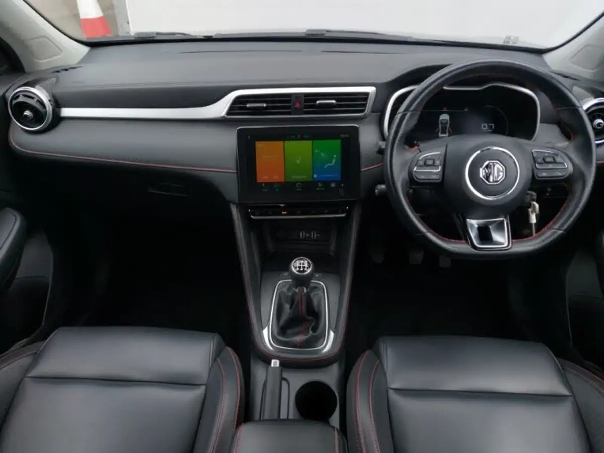 2021-mg-zs-suv-15-vti-tech-exclusive-big-2