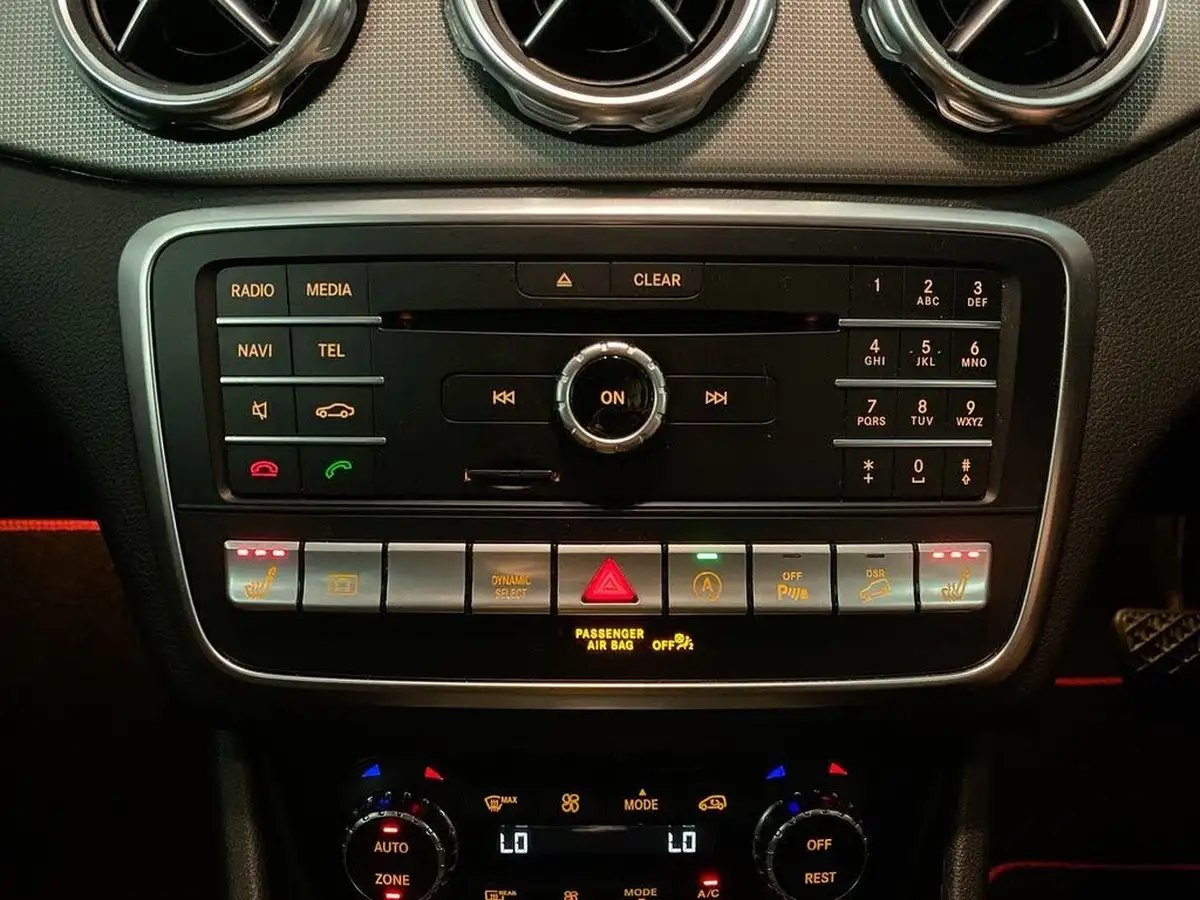 2018-mercedes-benz-gla-class-21d-gla-220d-sport-177ps-executivess-big-24