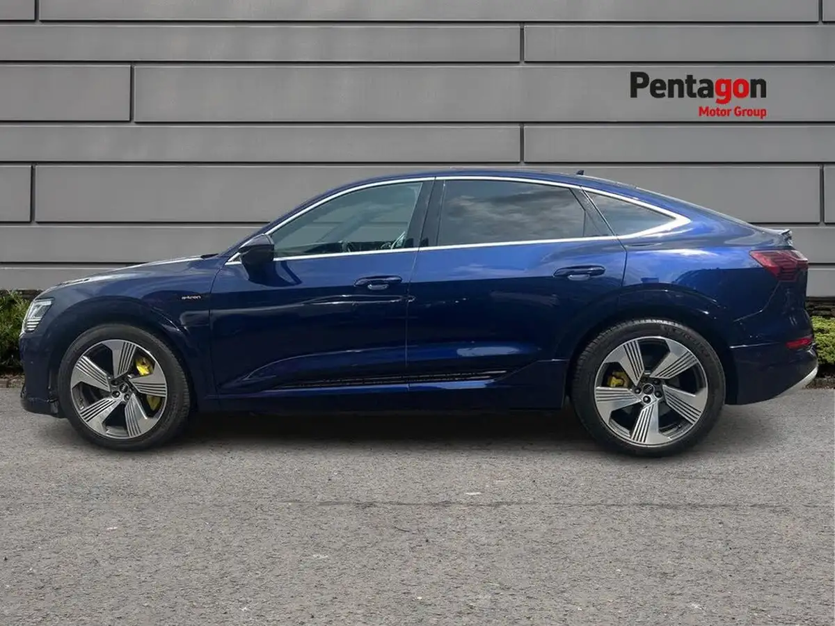 2021-audi-e-tron-55e-s-line-sportback-big-13