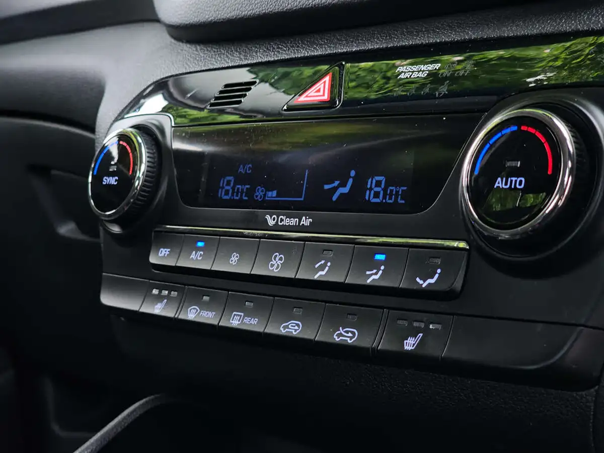 2015-hyundai-tucson-17crdi-blue-drive-se-nav-big-36