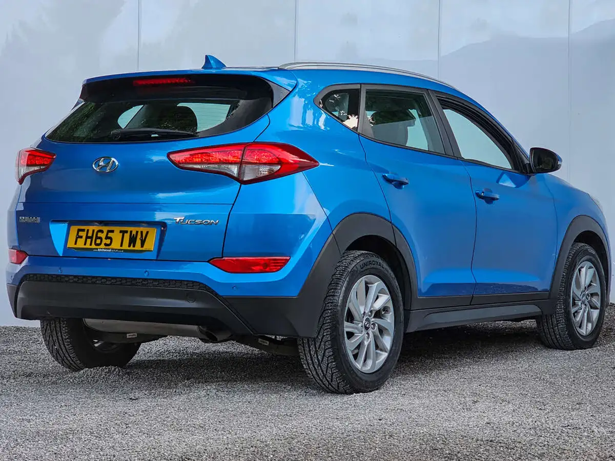 2015-hyundai-tucson-17crdi-blue-drive-se-nav-big-12