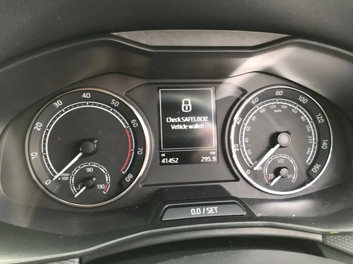 2022-skoda-scala-15-tsi-se-big-13