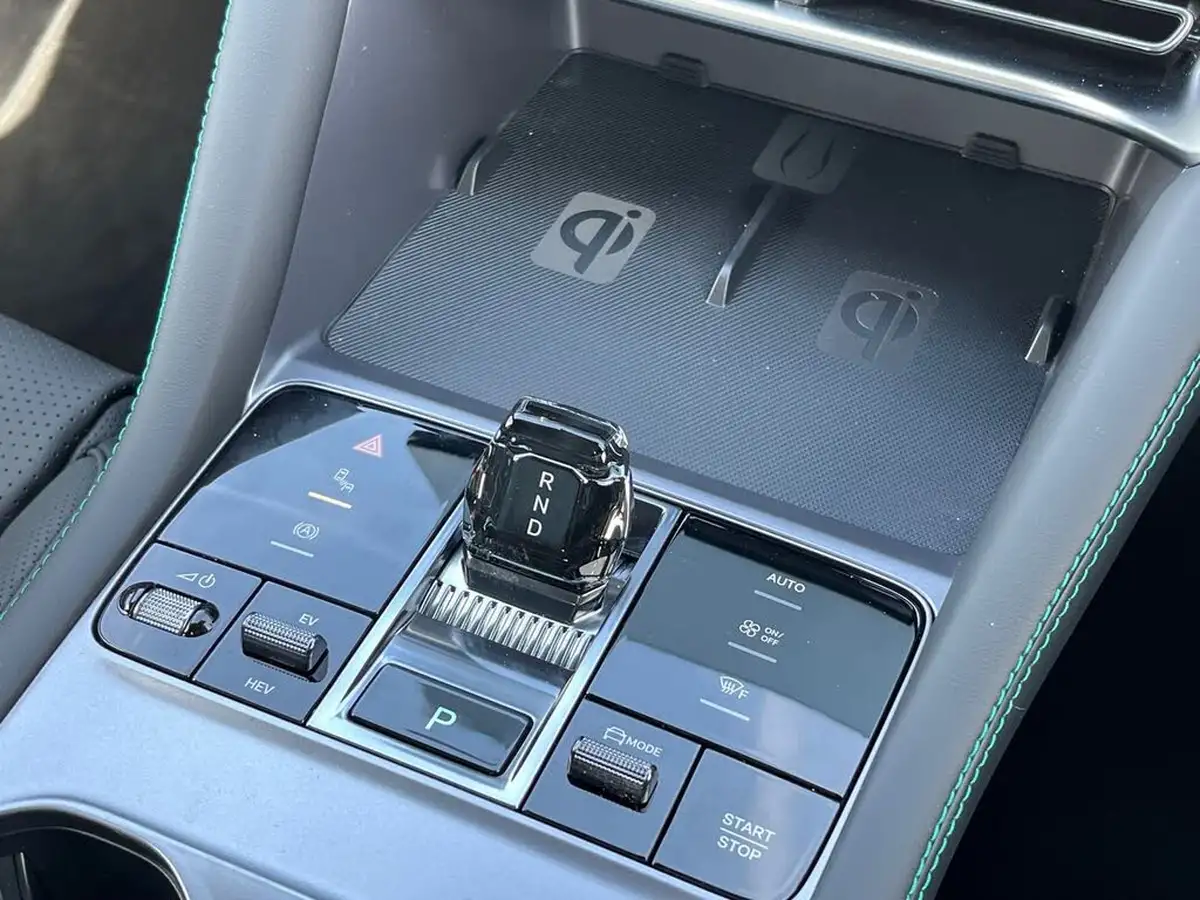 2025-byd-seal-15-boost-big-24