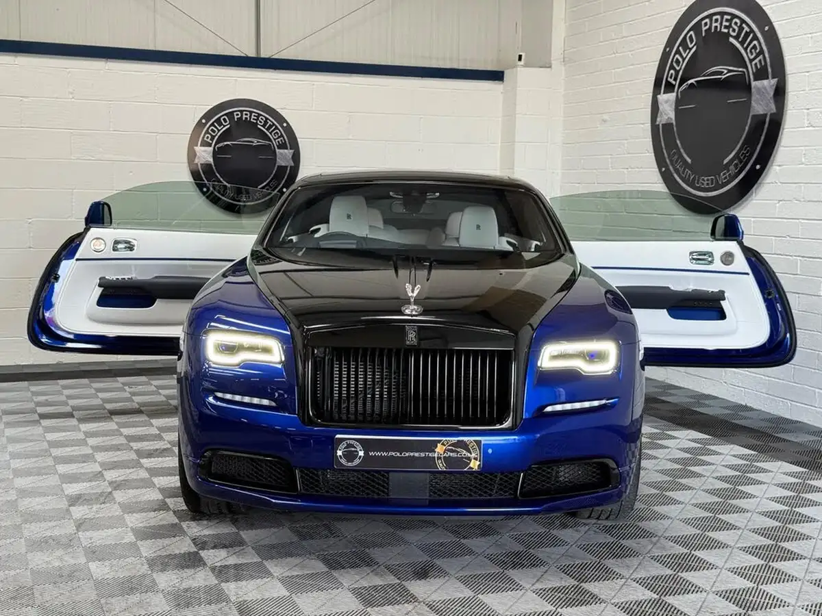 2023-rolls-royce-wraith-66-black-badge-big-5