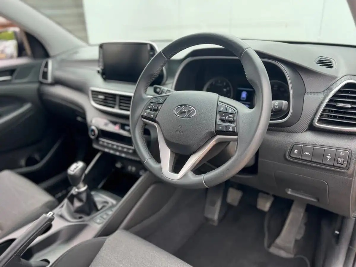 2019-hyundai-tucson-16-gdi-se-nav-big-9