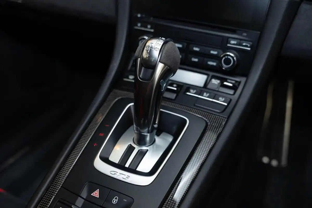2018-porsche-911-40-gt3-pdk-big-18