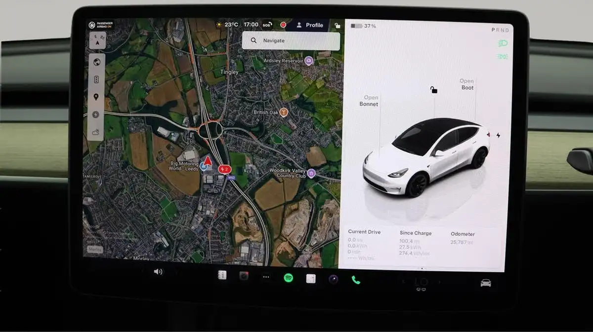 2023-tesla-model-y-e-rwd-big-11
