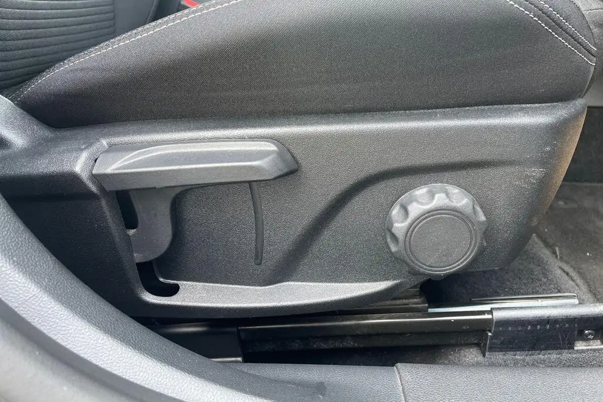 2020-ford-focus-big-23