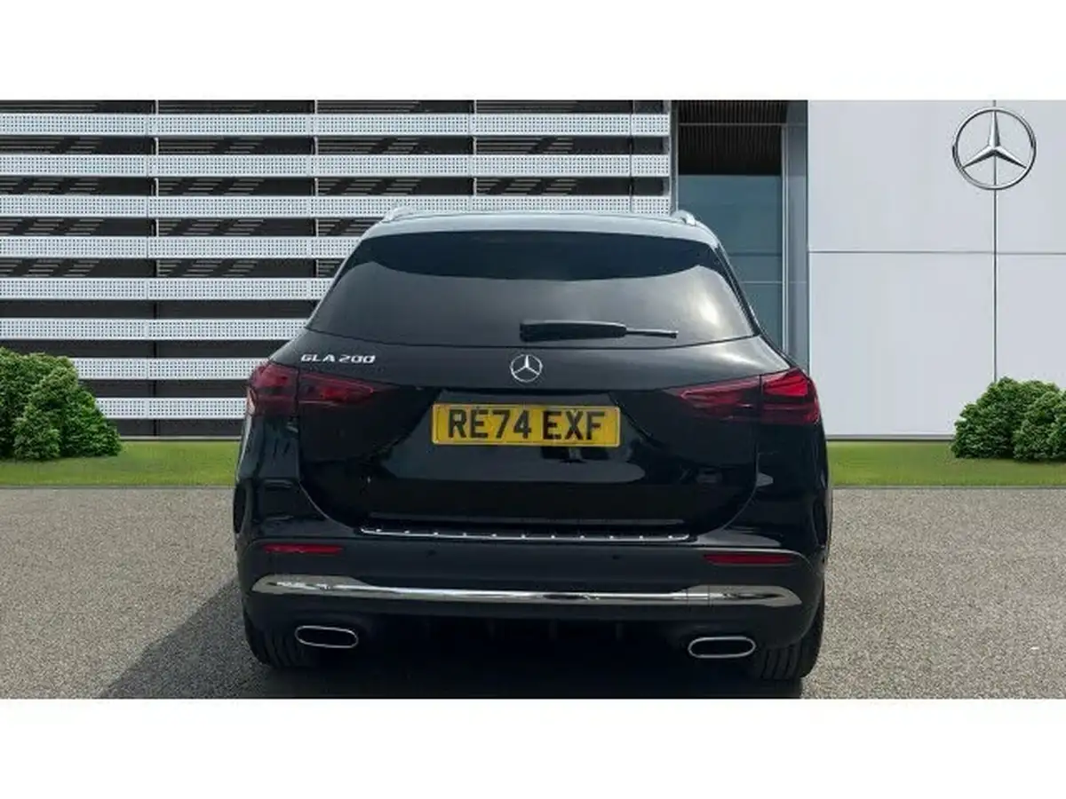 2024-mercedes-benz-gla-class-13-gla-200-amg-line-executive-big-5