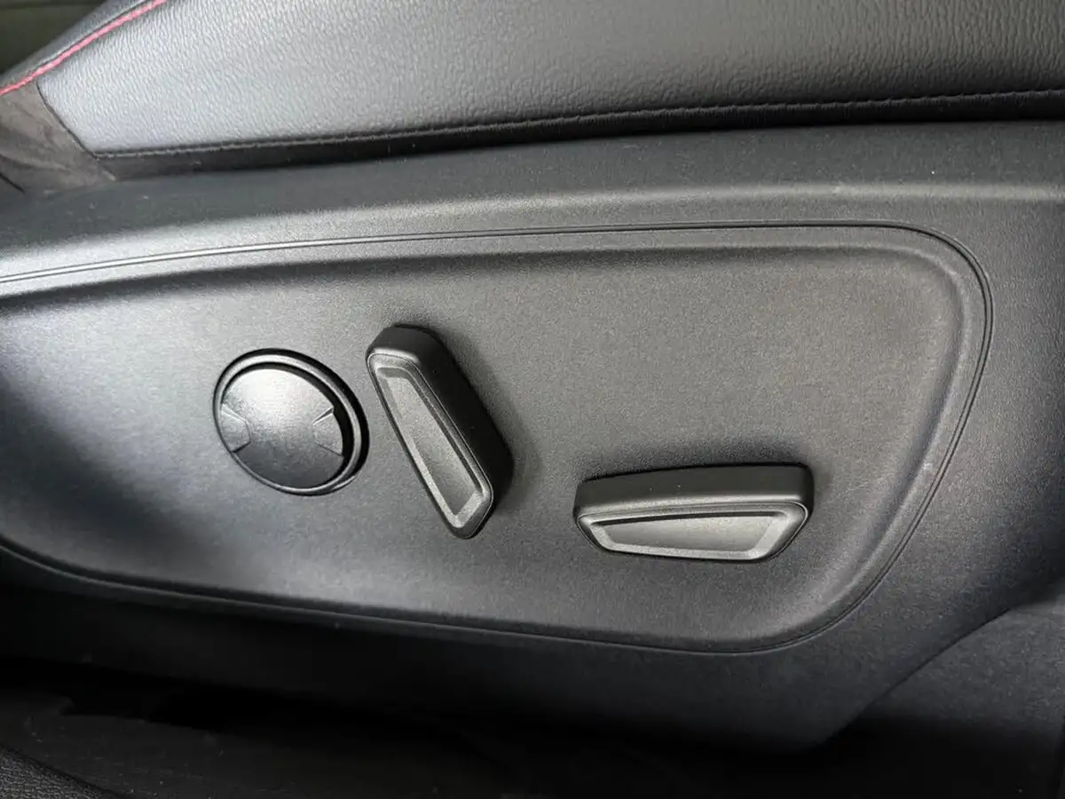 2023-ford-kuga-25t-st-line-edition-190ps-fhev-big-23