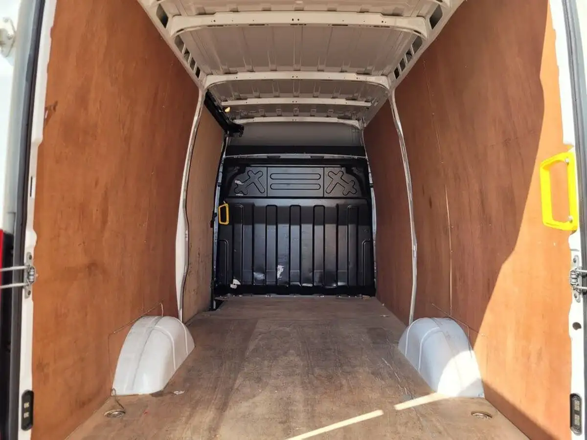 2023-iveco-daily-s-class-23td-35s14v-business-3520mm-h2-136pseu6dt-big-10