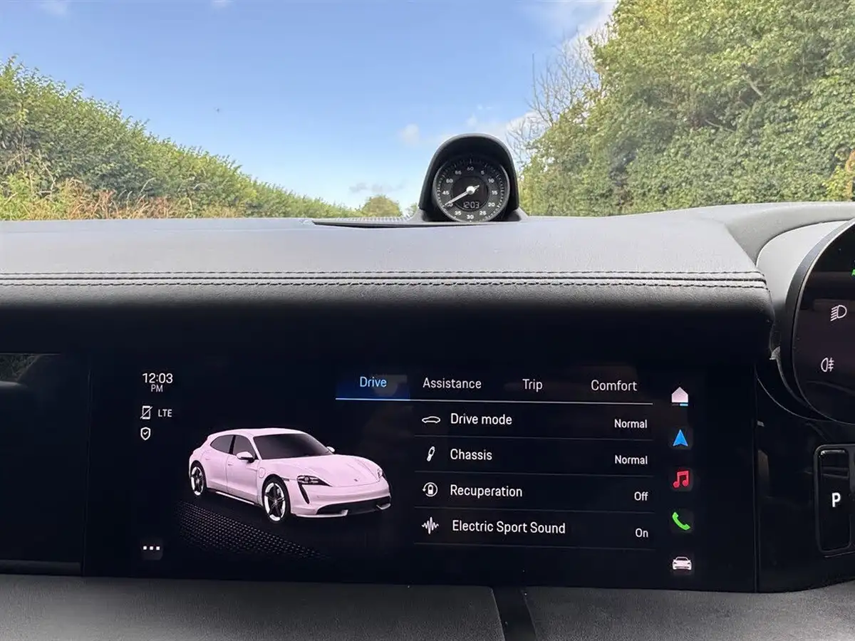 2023-porsche-taycan-e-sport-turismo-476ps-performance-battery-plus-big-23