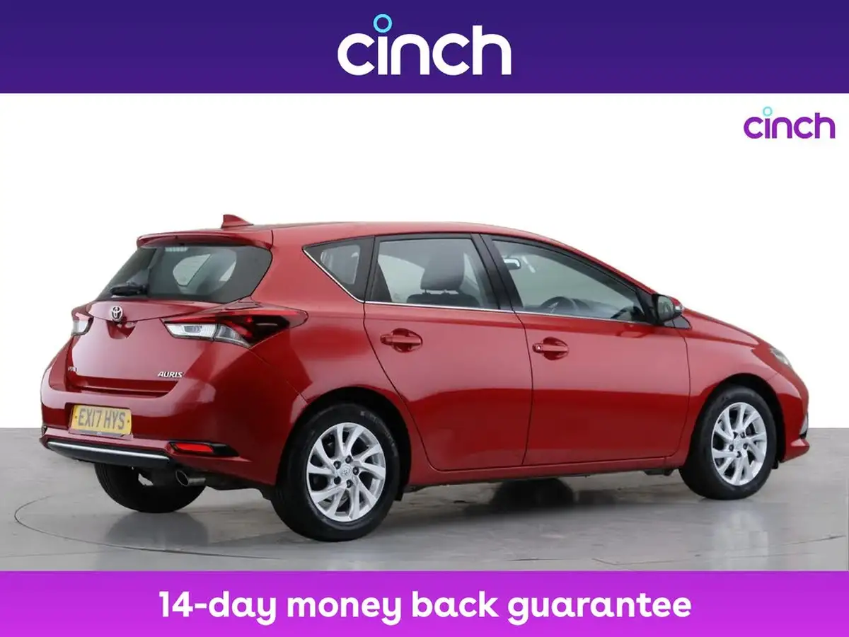 2017-toyota-auris-12t-business-edition-hatchback-big-8