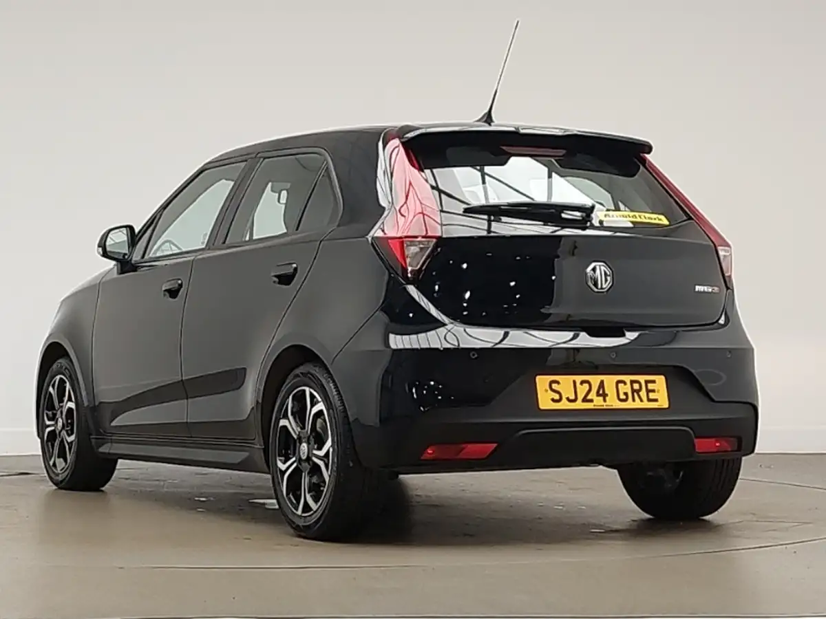 2024-mg-mg3-15-vti-tech-exclusive-nav-big-1