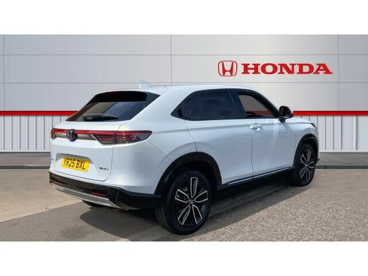 2025-honda-hr-v-15-i-mmd-advance-big-11