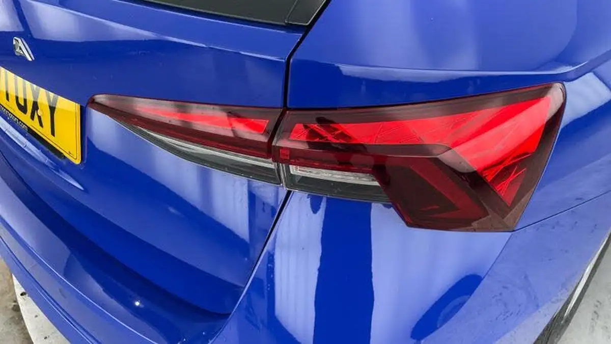 2022-skoda-octavia-20tdi-se-116ps-estate-big-21