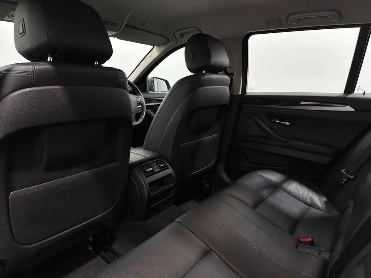 2014-bmw-5-series-20td-520d-se-touring-big-35