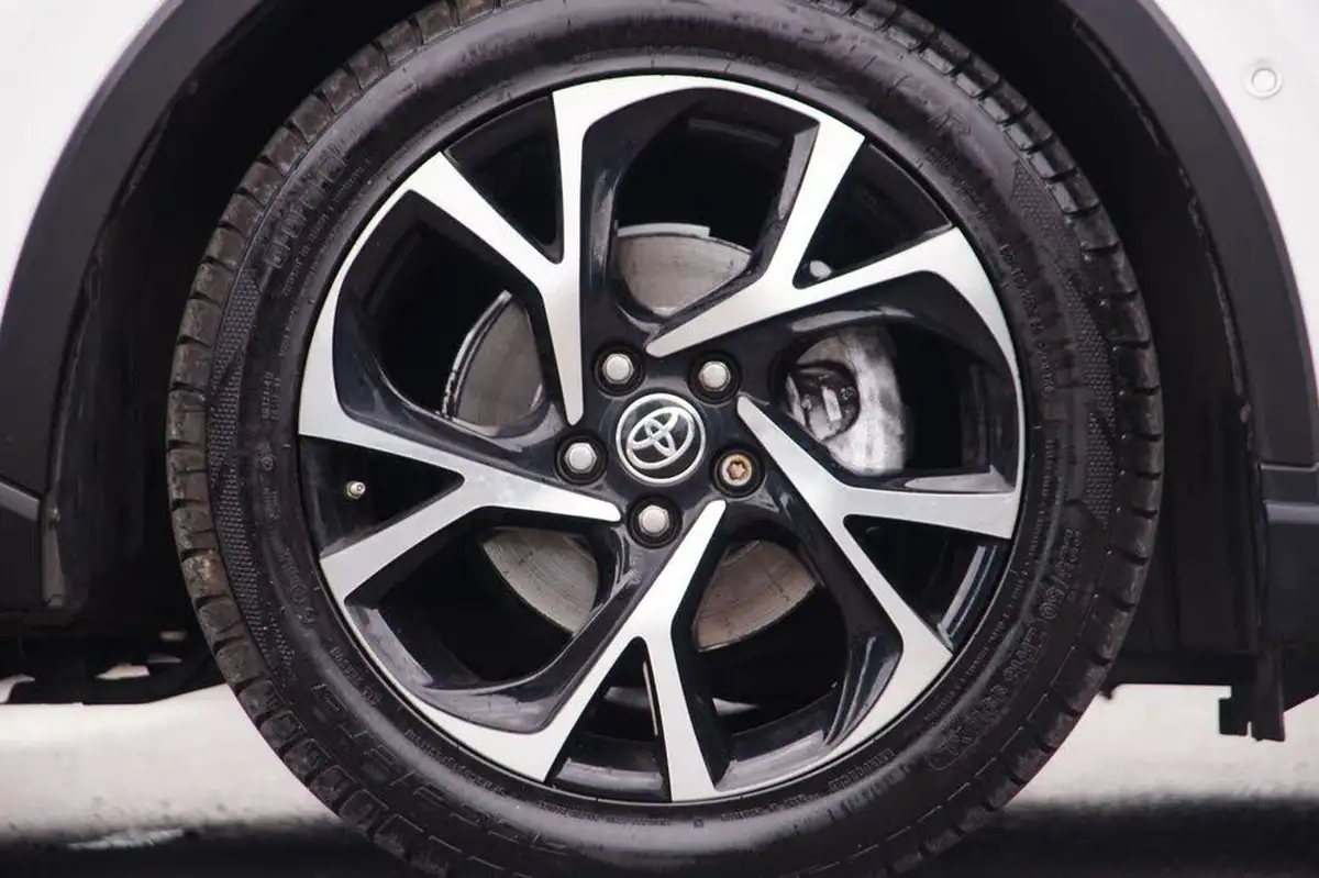 2021-toyota-c-hr-18-vvt-i-design-big-33
