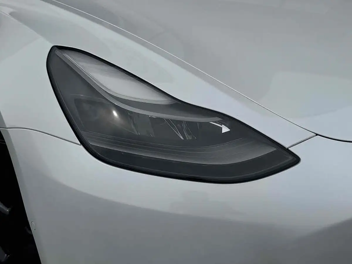 2021-tesla-model-3-e-standard-plus-big-7