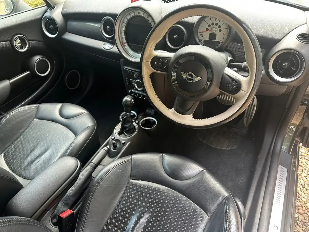 2013-mini-cooper-16-cooper-s-184bhp-sport-chili-hatchback-3d-auto-big-13