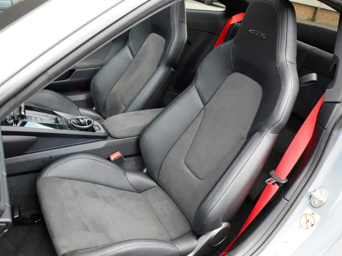2024-porsche-911-30-carrera-4-gts-480ps-coupe-2981cc-pdk-big-27