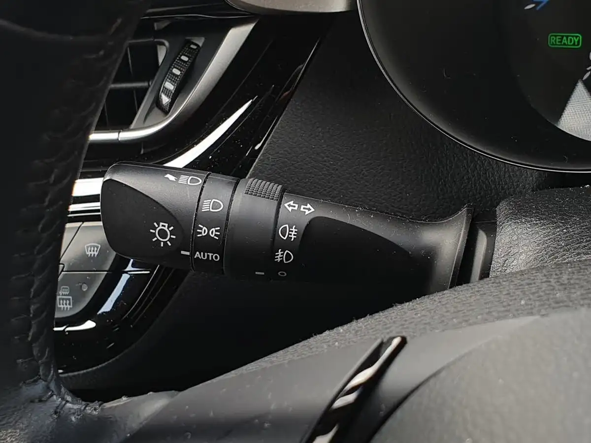 2021-toyota-c-hr-18-vvt-i-excel-big-25