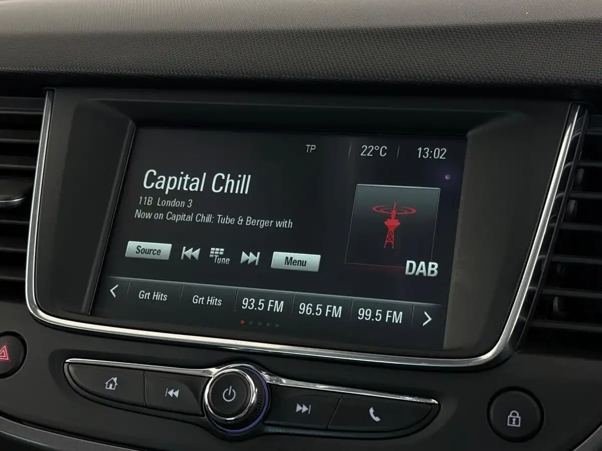 2021-vauxhall-crossland-12-elite-130ps-auto-big-27