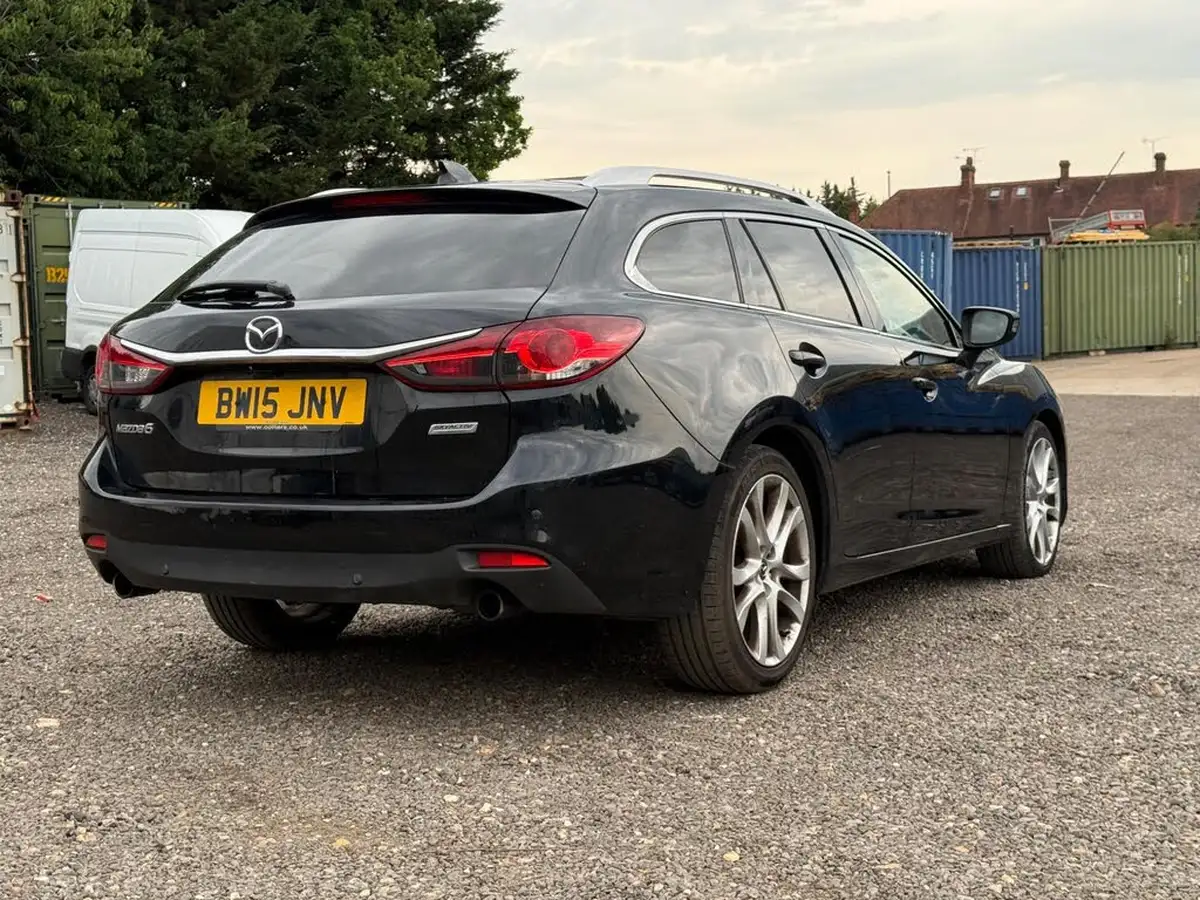 2015-mazda-mazda6-22td-sport-nav-150ps-tourer-5d-big-11
