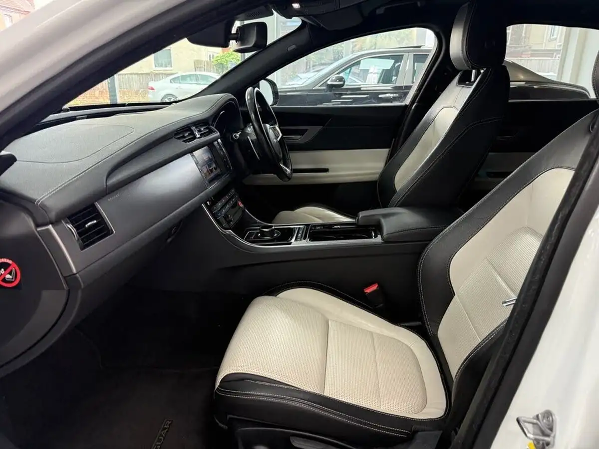 2018-jaguar-xf-20i-r-sport-200ps-saloon-4d-1999cc-big-15