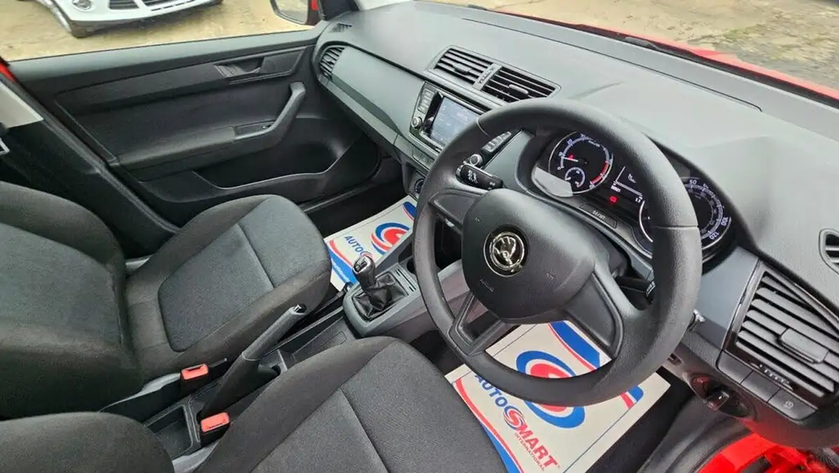 2019-skoda-fabia-10-mpi-s-hatchback-big-30